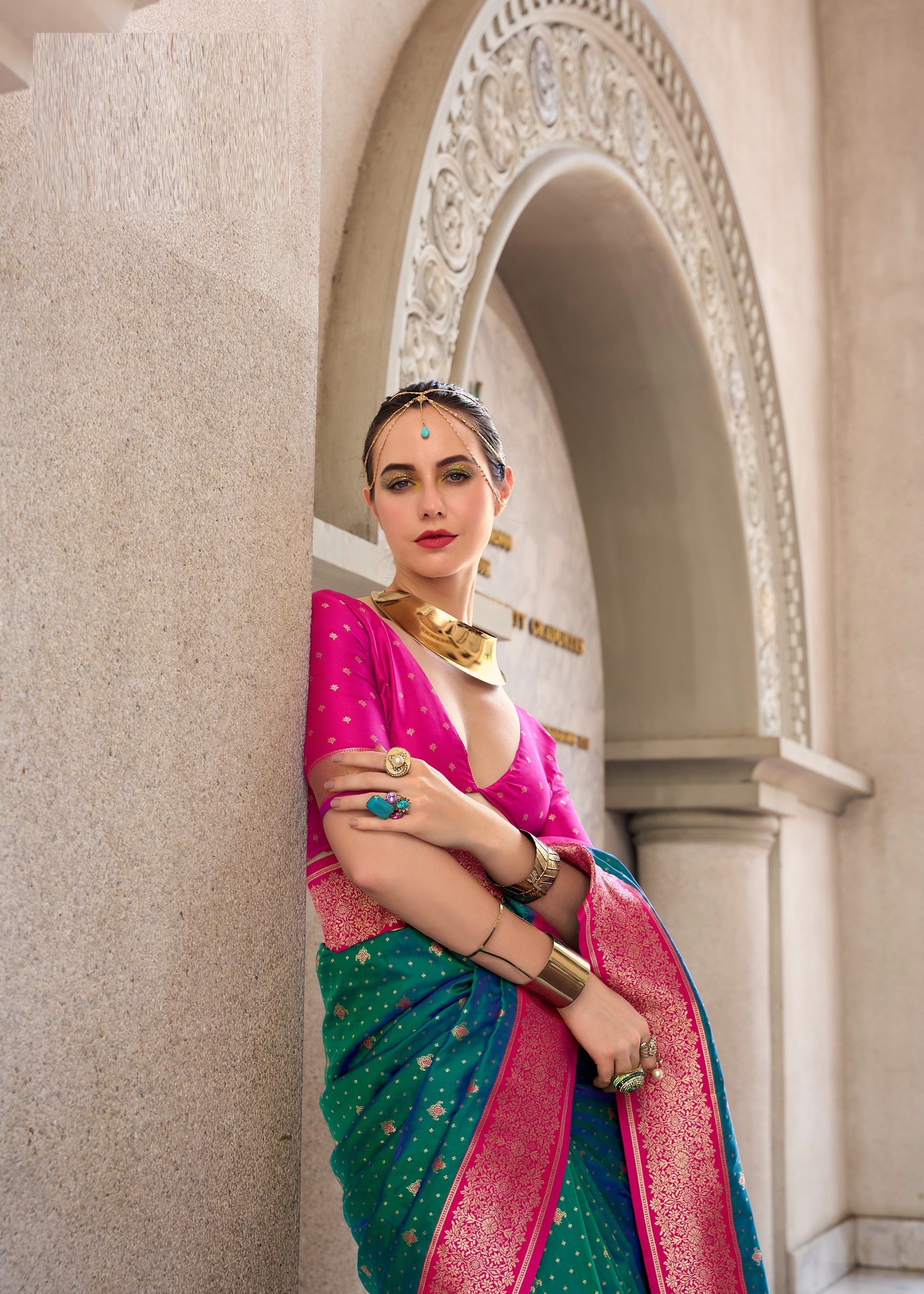 Ethnic Motifs Woven Design Zari Pure Silk Kanjeevaram Saree