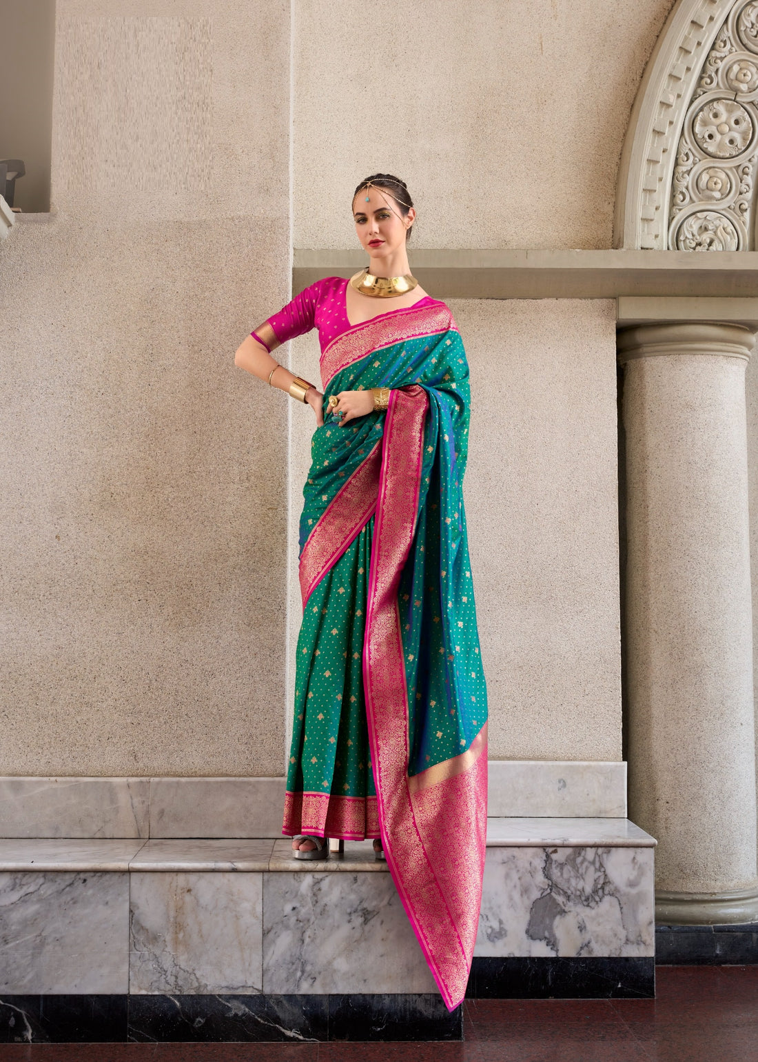 Ethnic Motifs Woven Design Zari Pure Silk Kanjeevaram Saree