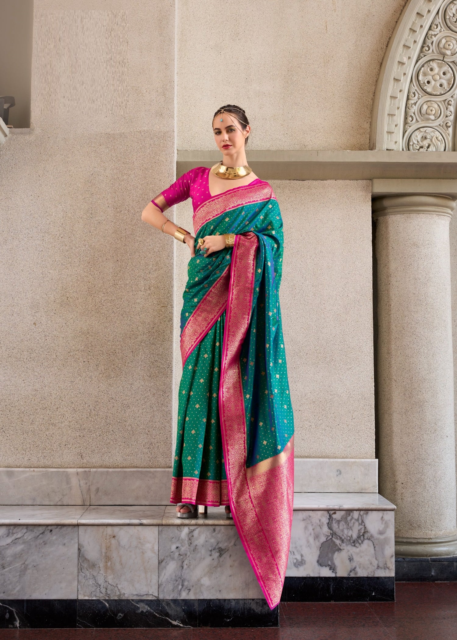 Ethnic Motifs Woven Design Zari Pure Silk Kanjeevaram Saree