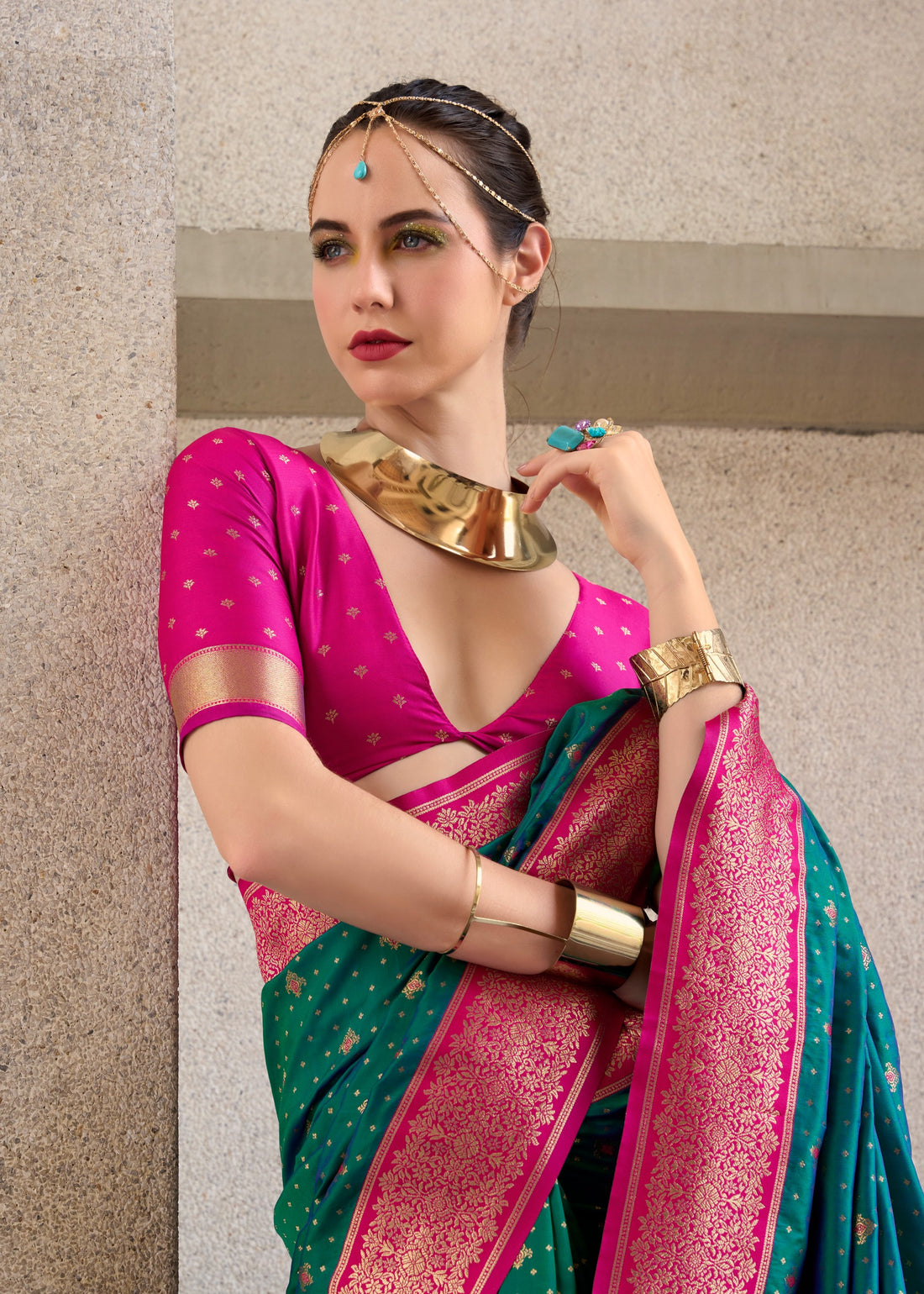Ethnic Motifs Woven Design Zari Pure Silk Kanjeevaram Saree