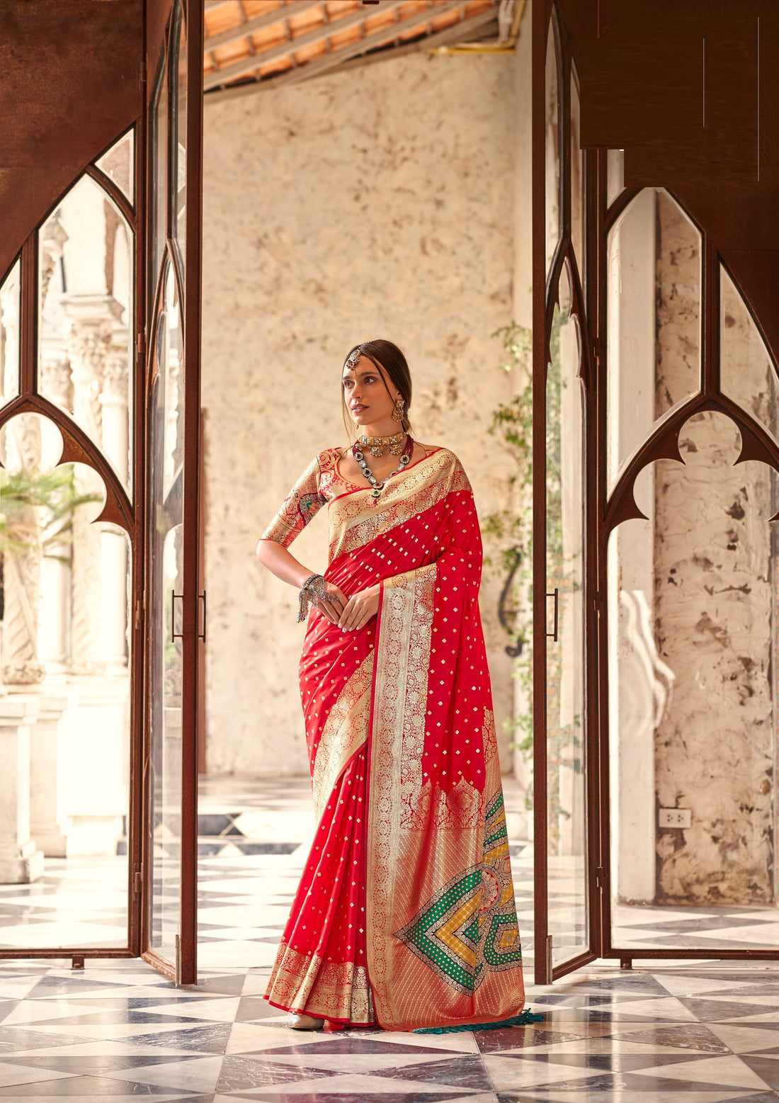 Woven Design Zari Pure Silk Banarasi Saree
