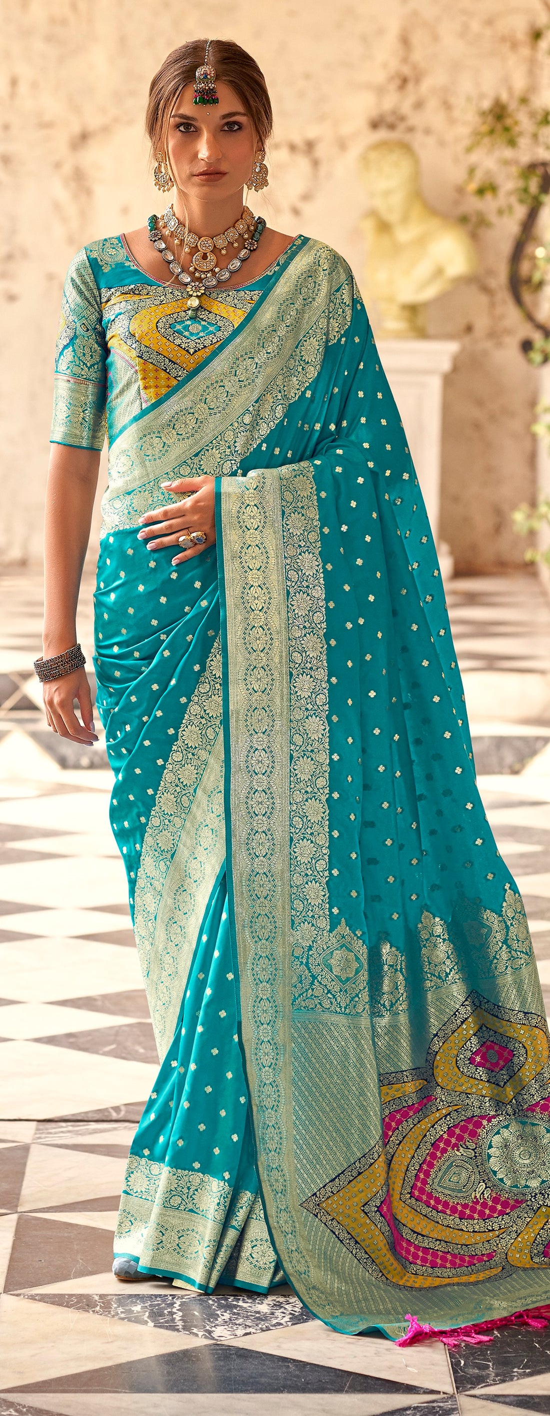 Woven Design Zari Pure Silk Banarasi Saree