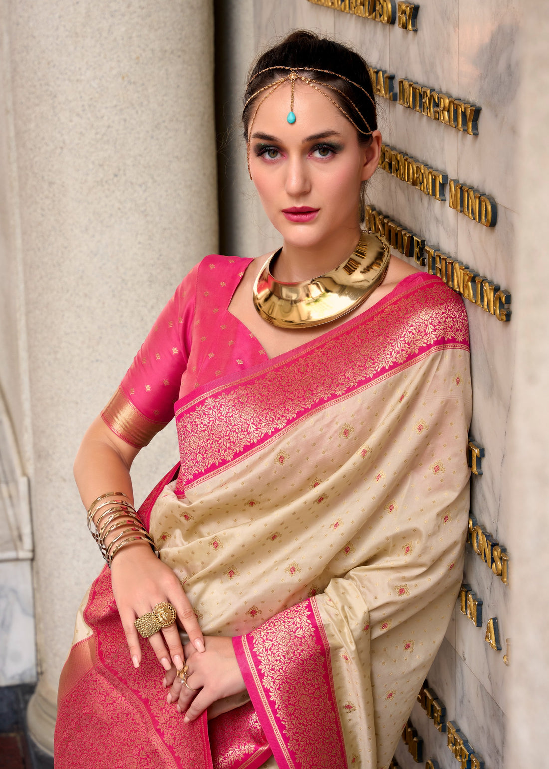 Ethnic Motifs Woven Design Pure Silk Kanjeevaram Saree